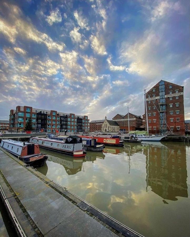 Stewart Docks Apartment กลอสเตอร์ ภายนอก รูปภาพ
